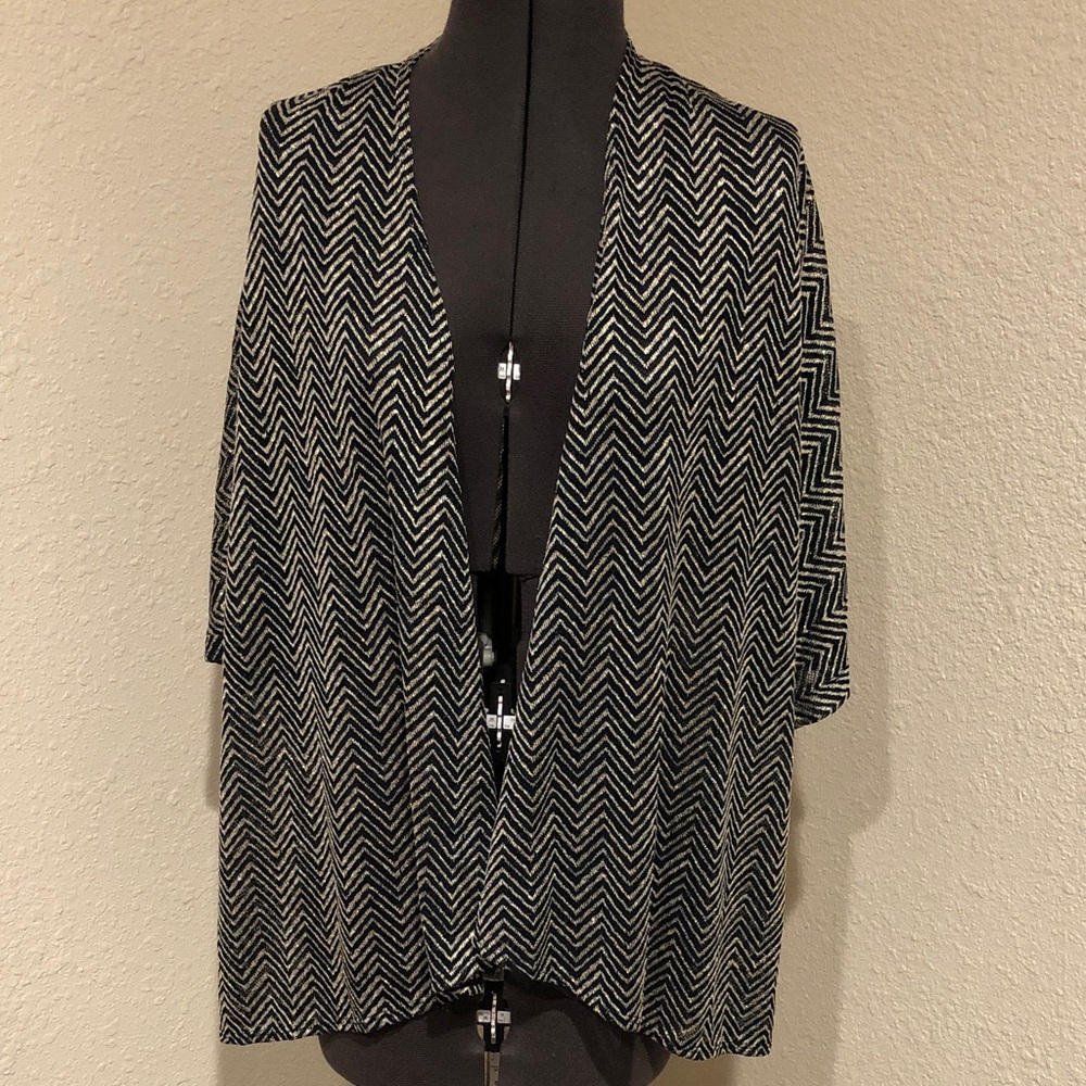 Chevron Patterned Black and Gold Women's Duster